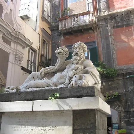 Holiday Grandelli Naples